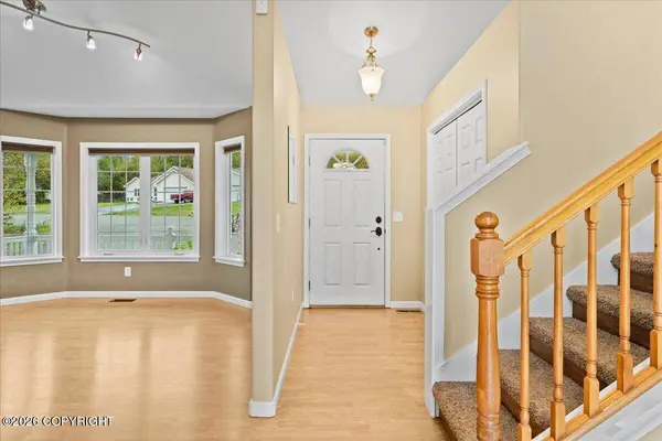 7824 W Mustafa CIR, Wasilla, AK 99623