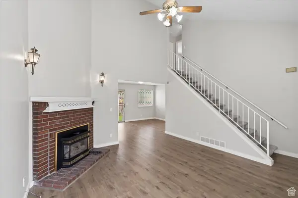 305 E Park Creeke Ln, South Salt Lake, UT 84115-4081