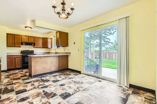 4758 S MOCHA DR W, Taylorsville, UT 84129