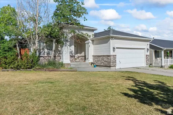 868 E VALLEY VIEW DR N, Tooele, UT 84074