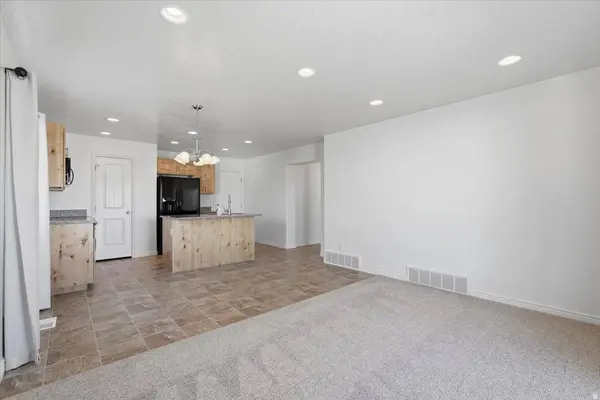 1218 N MOONLIGHT DR, Elk Ridge, UT 84651