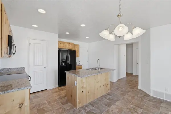 1218 N MOONLIGHT DR, Elk Ridge, UT 84651