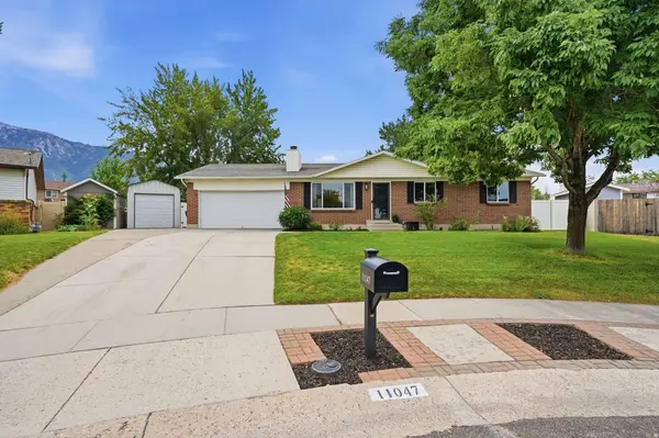 11047 S LAMASA CIR E, Sandy, UT 84092