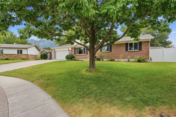 11047 S LAMASA CIR E, Sandy, UT 84092