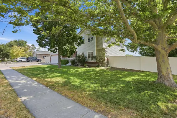 12061 S 2740 W, Riverton, UT 84065