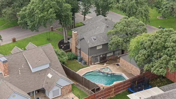 3530 Quail Crest Street, Grapevine, TX 76051