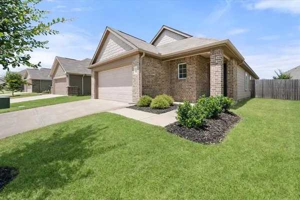 10625 Bleat Street, Fort Worth, TX 76036