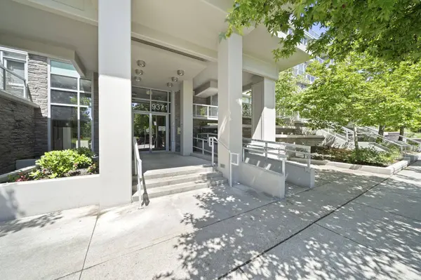 9371 Hemlock DR #327, Richmond, BC V6Y 4K6