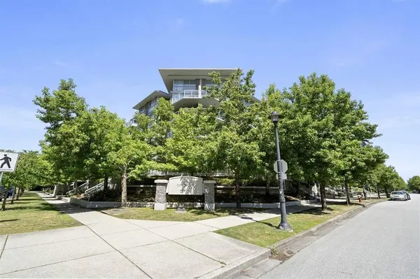9371 Hemlock DR #327, Richmond, BC V6Y 4K6
