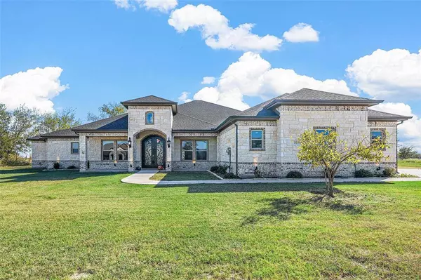 1055 Encino Court, Wills Point, TX 75169