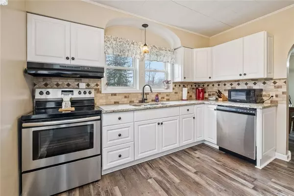 224 Meridian Rd, City Of But Sw, PA 16001