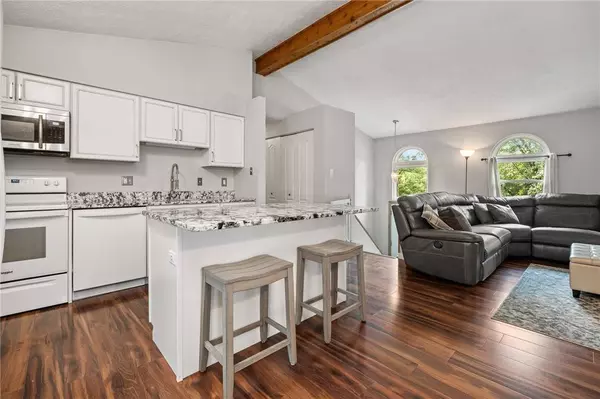 833 Glendale Ct, Cranberry Twp, PA 16066