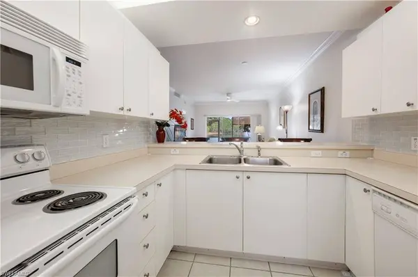 431 Valerie WAY #103, Naples, FL 34104