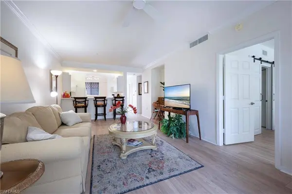431 Valerie WAY #103, Naples, FL 34104