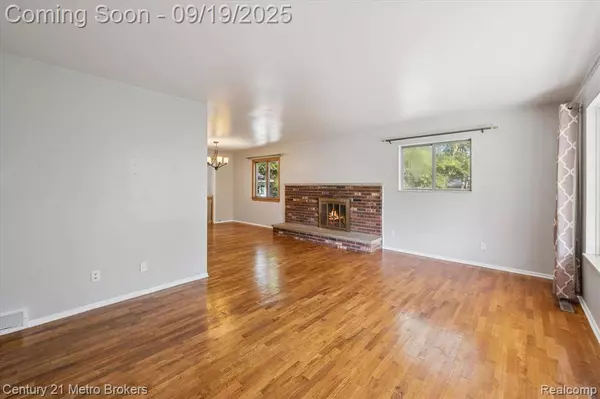 4460 Torrey Road, Flint, MI 48507