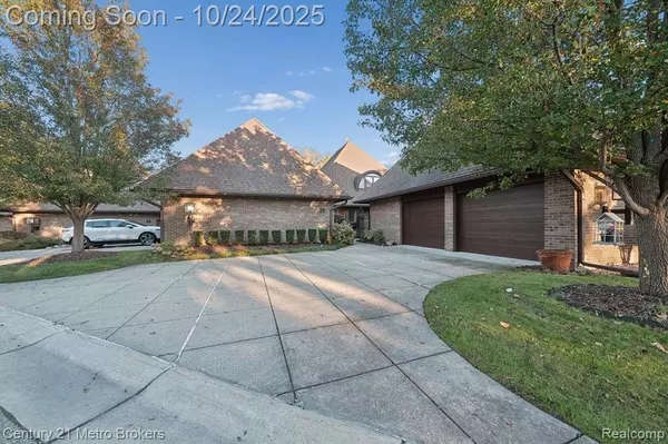 9095 S Saginaw Road 23, Grand Blanc, MI 48439