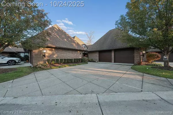 9095 S Saginaw Road 23, Grand Blanc, MI 48439