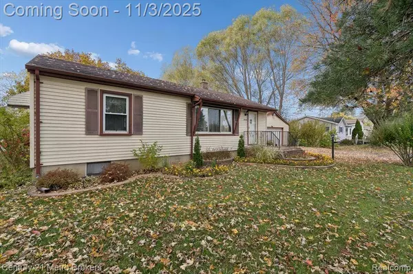 4466 S Center Road, Burton, MI 48519