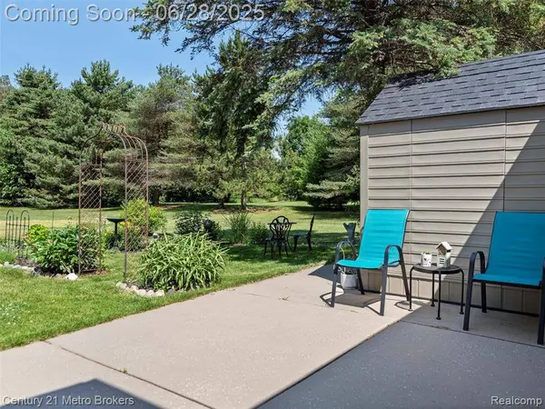 11433 Whitaker Road, Fenton, MI 48430