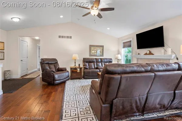 13022 Lia Court, Fenton Twp, MI 48451