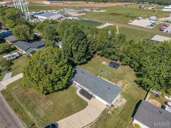 1925 W Fillmore ST, Vandalia, IL 62471