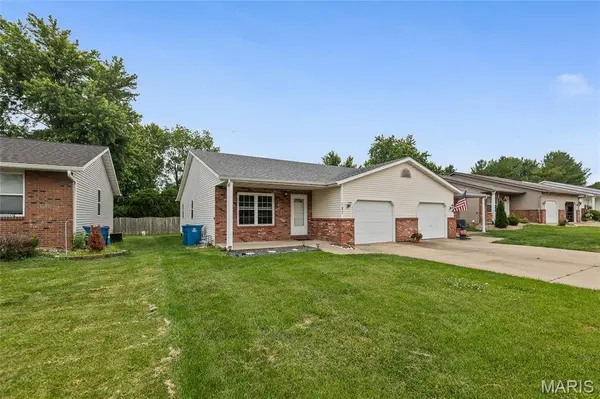 187 Northview DR, Highland, IL 62249