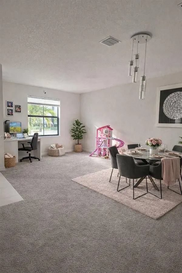 10711 W 32nd Ln #10711, Hialeah, FL 33018