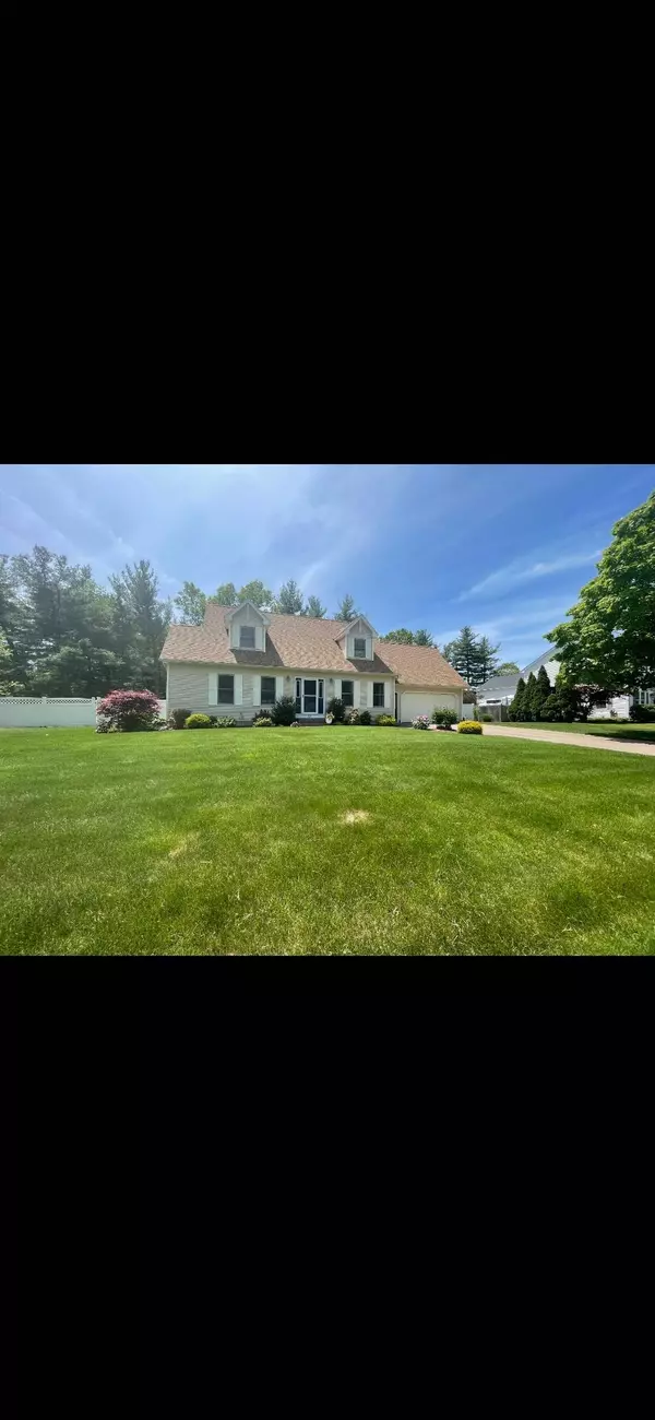 65 Michael Dr, Westfield, MA 01085-9748