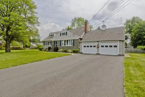 182 Central Miami St, West Springfield, MA 01089