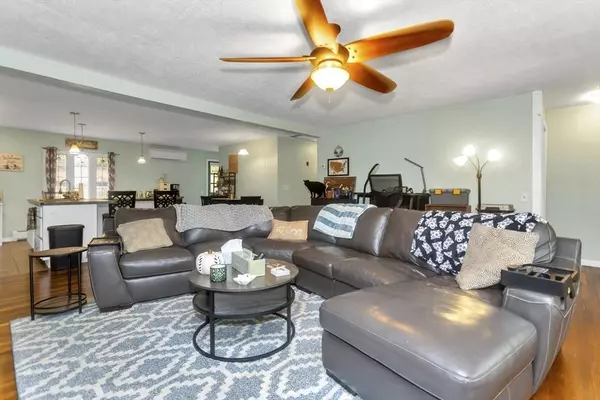 245 Ware Rd, Belchertown, MA 01007