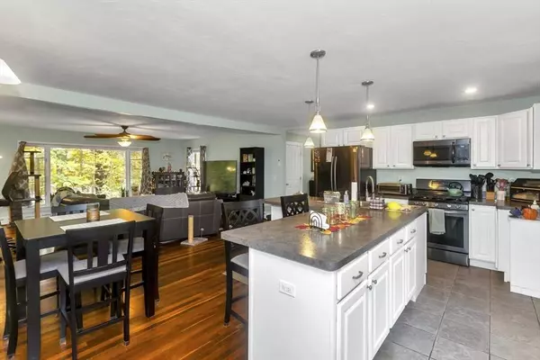 245 Ware Rd, Belchertown, MA 01007