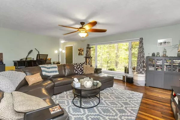 245 Ware Rd, Belchertown, MA 01007