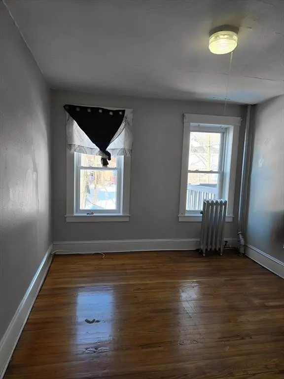 263 Elm Street #3L, Holyoke, MA 01040