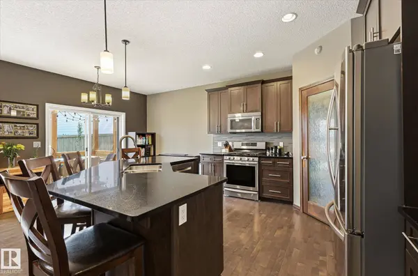 913 GOSHAWK PT NW, Edmonton, AB T5S 0H6