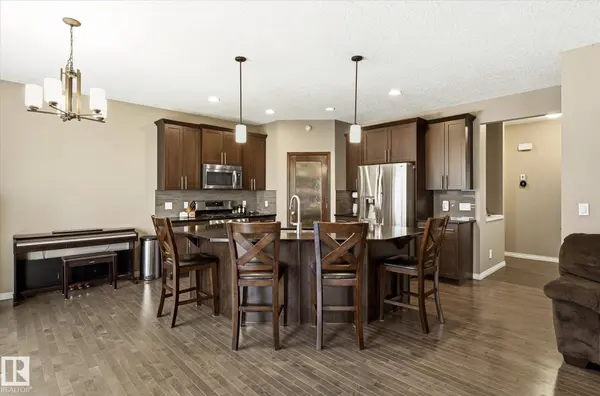 913 GOSHAWK PT NW, Edmonton, AB T5S 0H6
