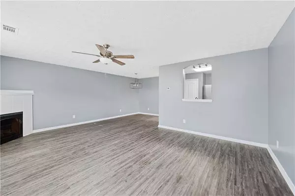 720 Georgetown LN, Jonesboro, GA 30236