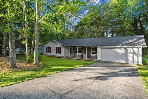 11006 Clearwater DR, Hampton, GA 30228