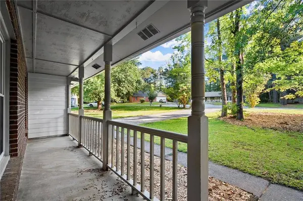 11006 Clearwater DR, Hampton, GA 30228