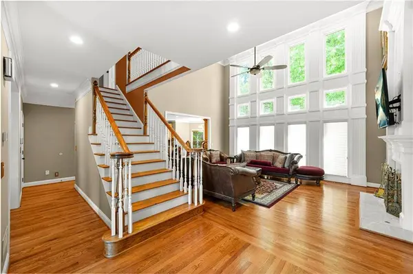 990 Autumn Close, Alpharetta, GA 30004