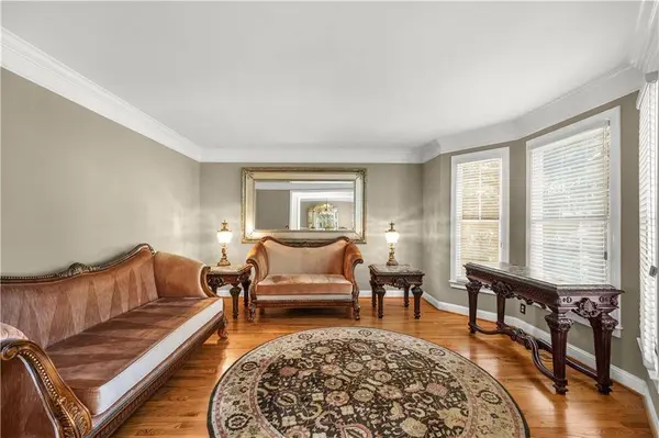 990 Autumn Close, Alpharetta, GA 30004