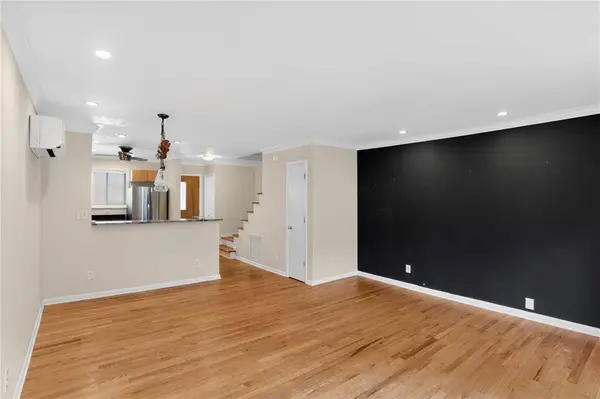 3501 Roswell RD NE #501, Atlanta, GA 30305