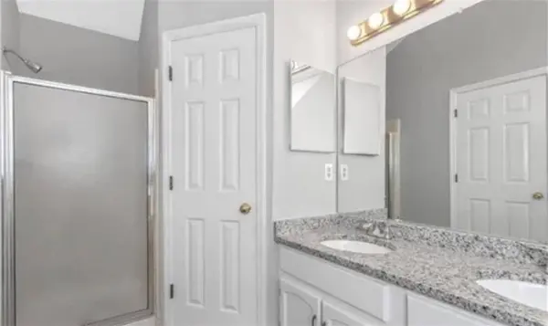 956 Forest PATH, Stone Mountain, GA 30088