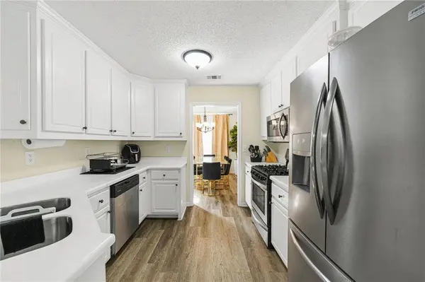 1347 Vine CIR, Mcdonough, GA 30253