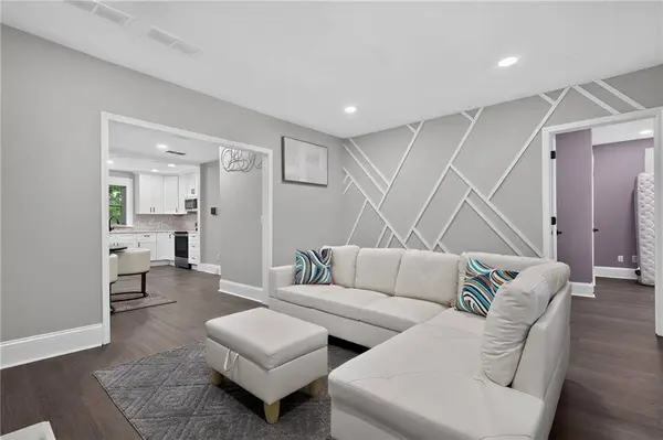 2300 Dauphine ST, Atlanta, GA 30344