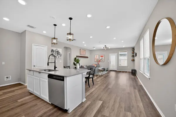 1525 Arial DR, Austin, TX 78753