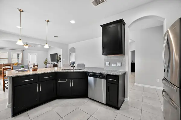 5804 Arbia LN, Round Rock, TX 78665