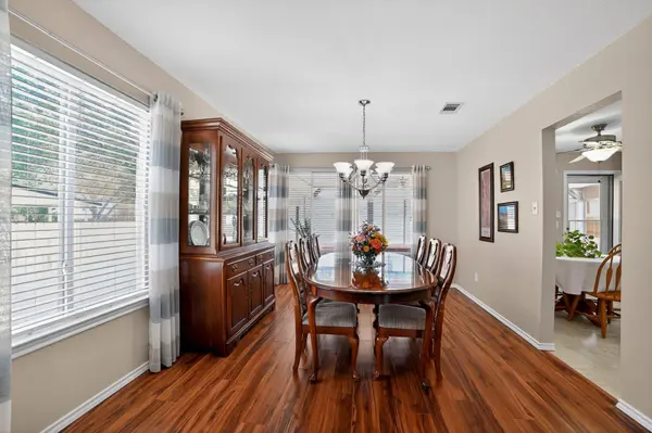 1603 Woods BLVD, Round Rock, TX 78681