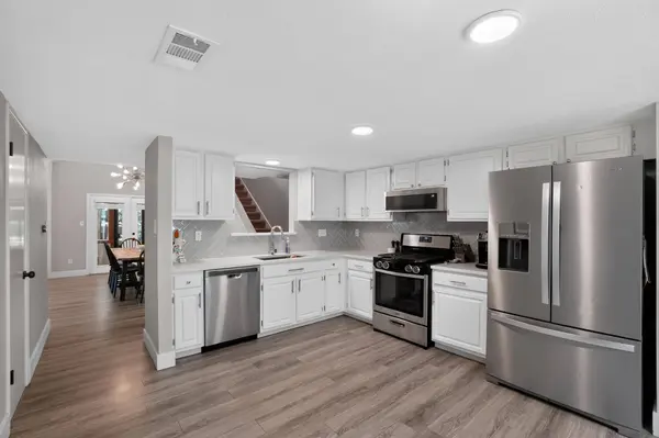 12607 Terra Nova LN, Austin, TX 78727