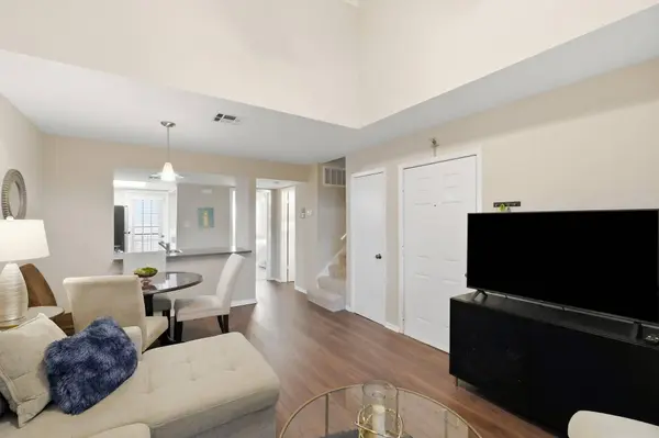 2104 Cullen Ave #7-211, Austin, TX 78757