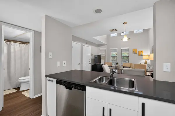 2104 Cullen Ave #7-211, Austin, TX 78757